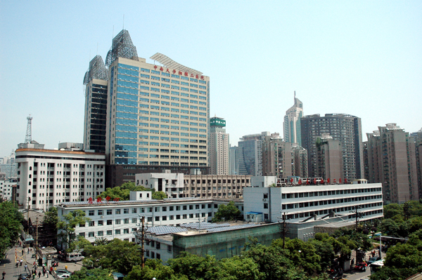 湘雅醫院不銹鋼風管安裝